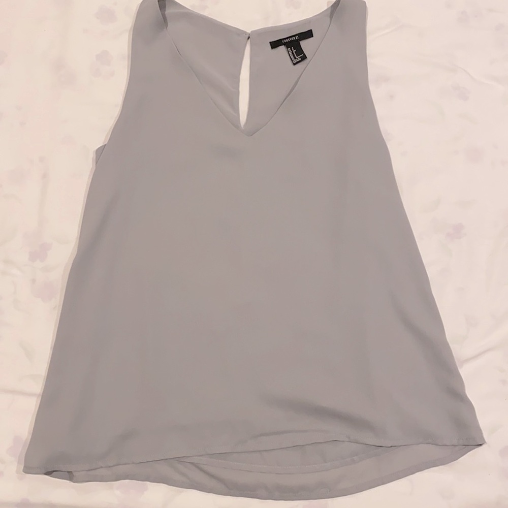 FOREVER 21 LIGHT GRAY CHIFFON TANK TOP - Size Small